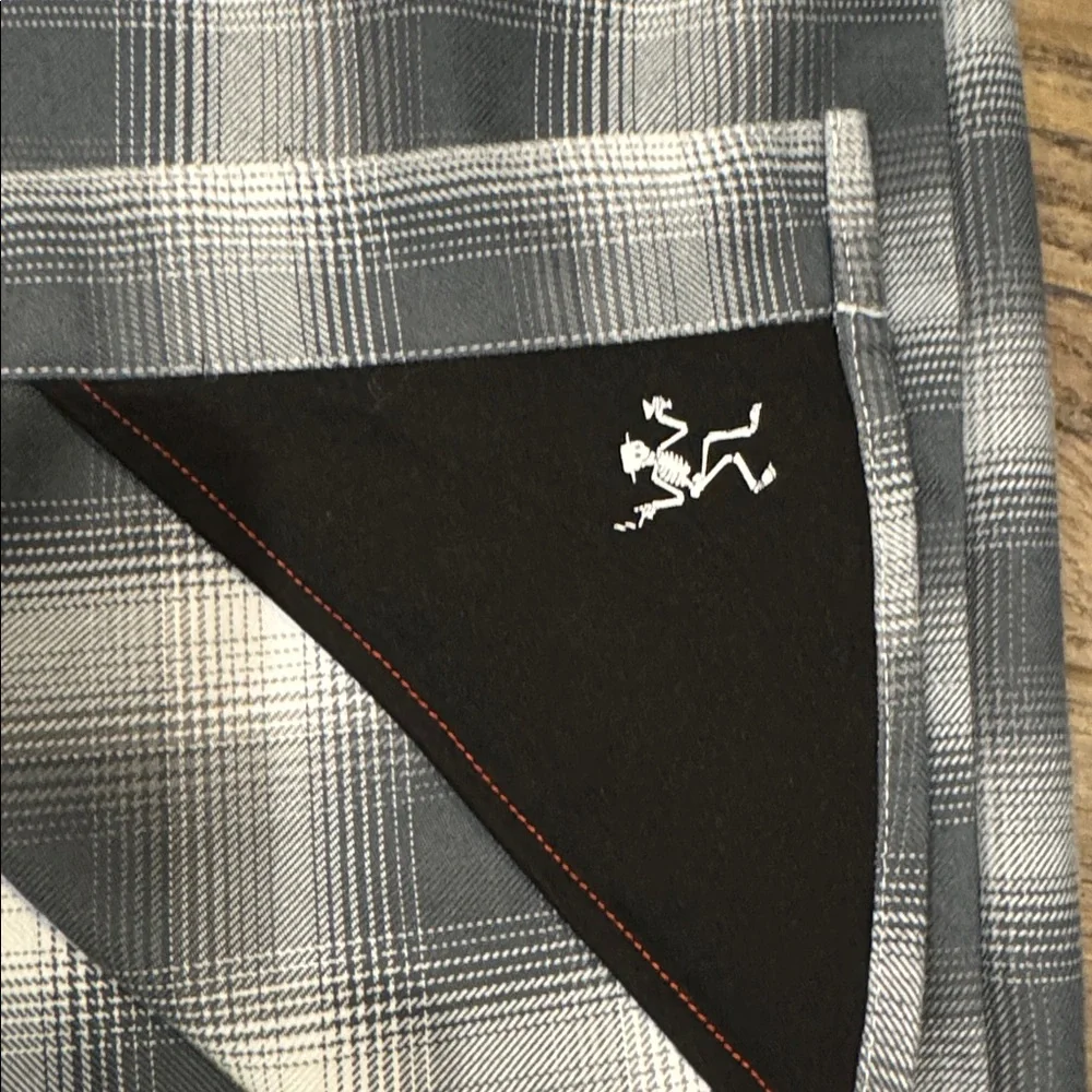 DIXXON Flannel Social Distortion Shirt - Picture 4 of 6